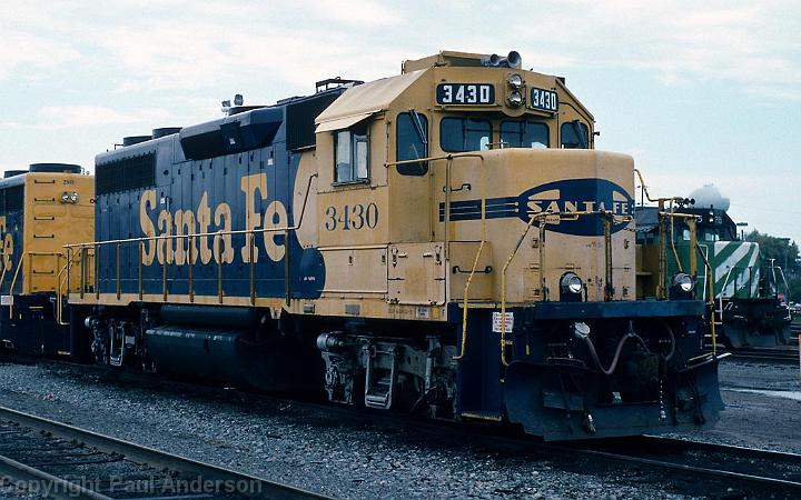 ATSF 3430 - GP39-2.jpg